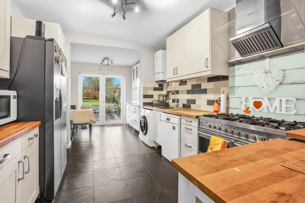 Northey Avenue, South Cheam, SM2 7HR, photo 7