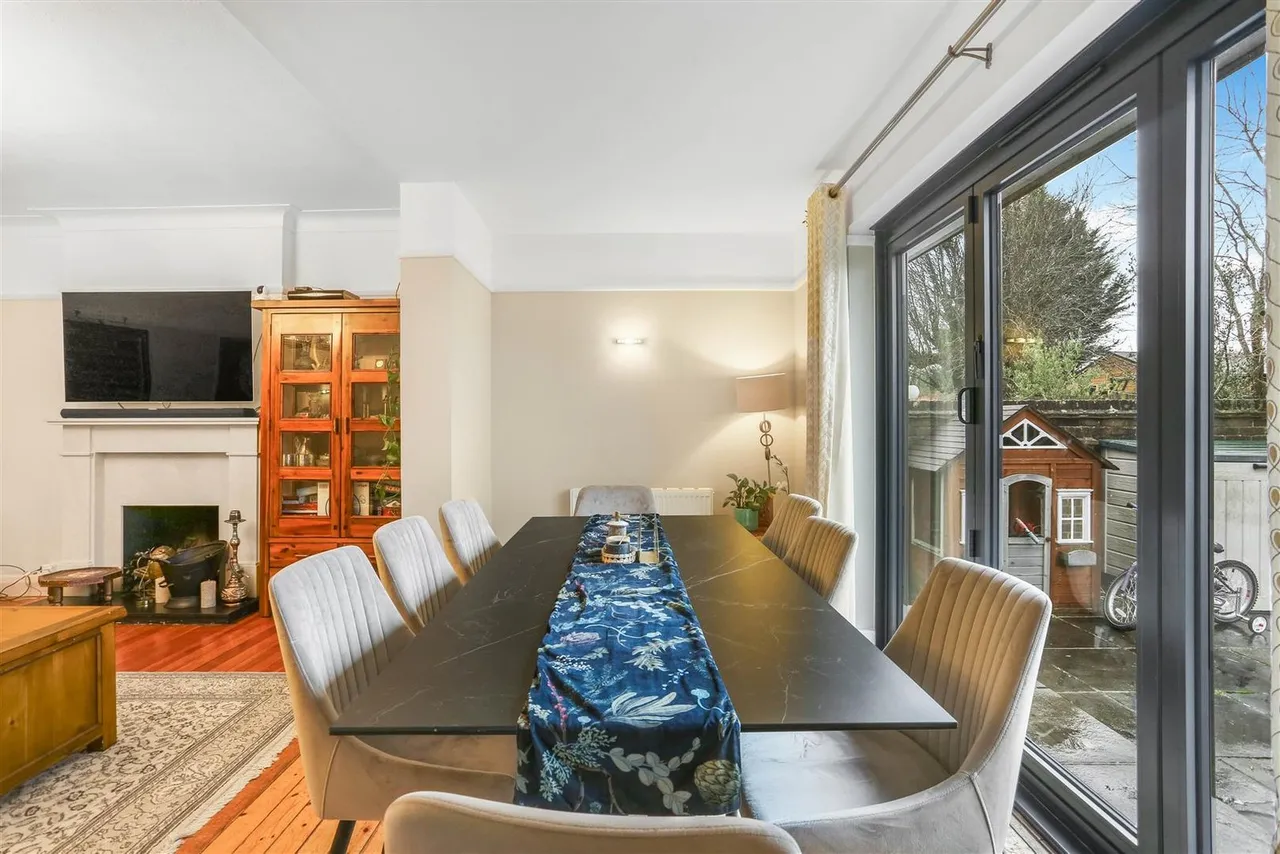 Northey Avenue, South Cheam, SM2 7HR, photo 13