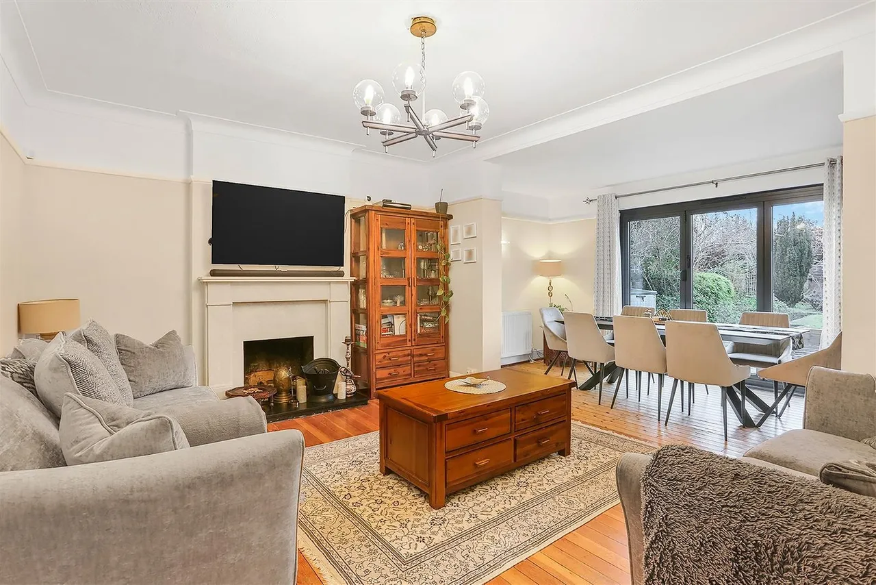 Northey Avenue, South Cheam, SM2 7HR, photo 4