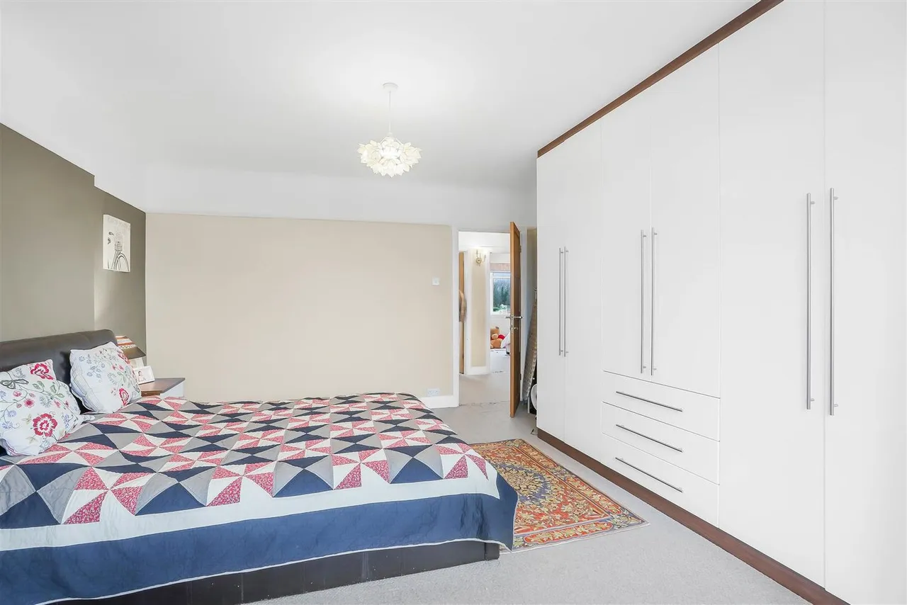 Northey Avenue, South Cheam, SM2 7HR, photo 19