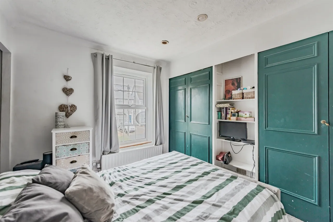Earlswood Road, Redhill, photo 8