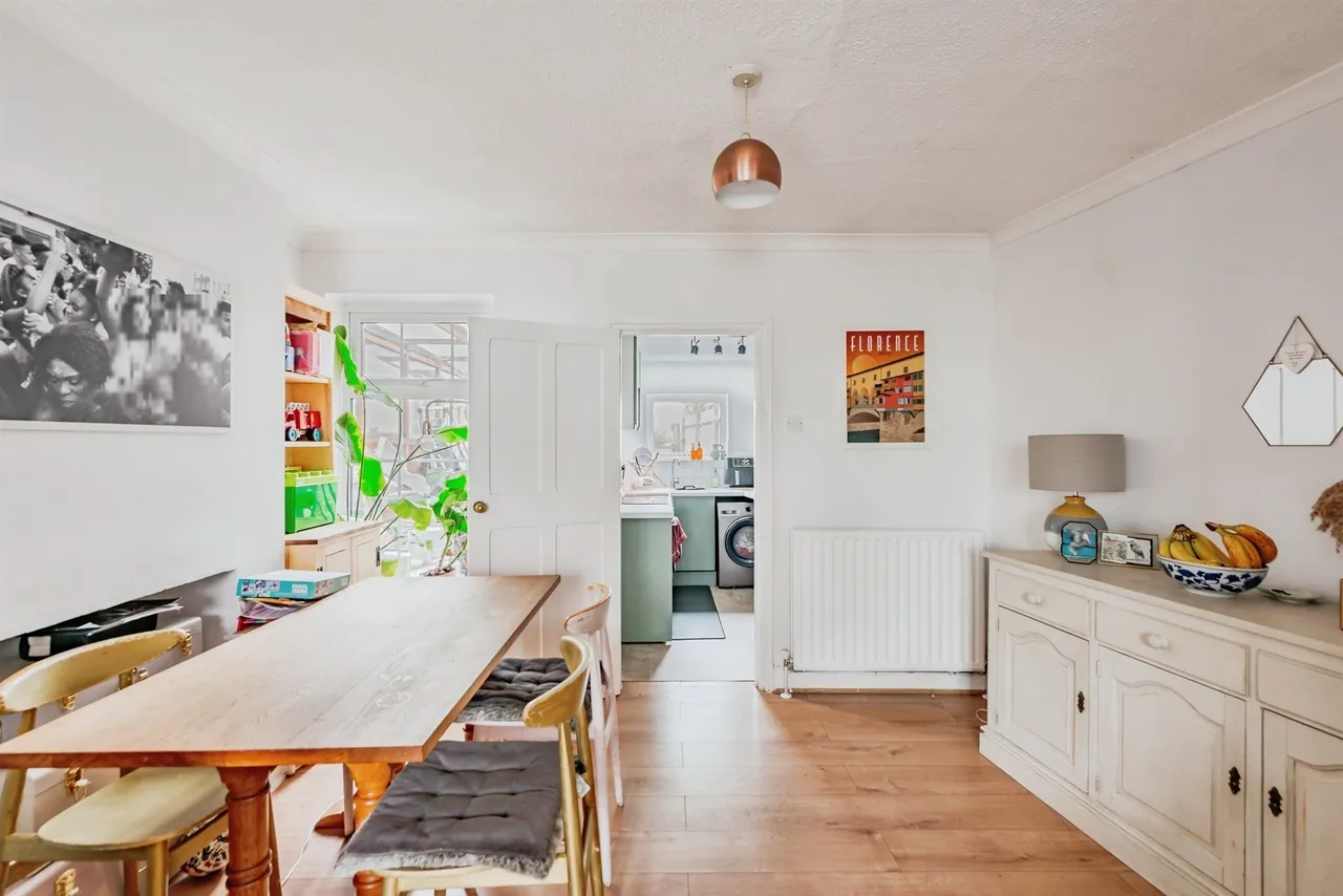 Earlswood Road, Redhill, photo 5