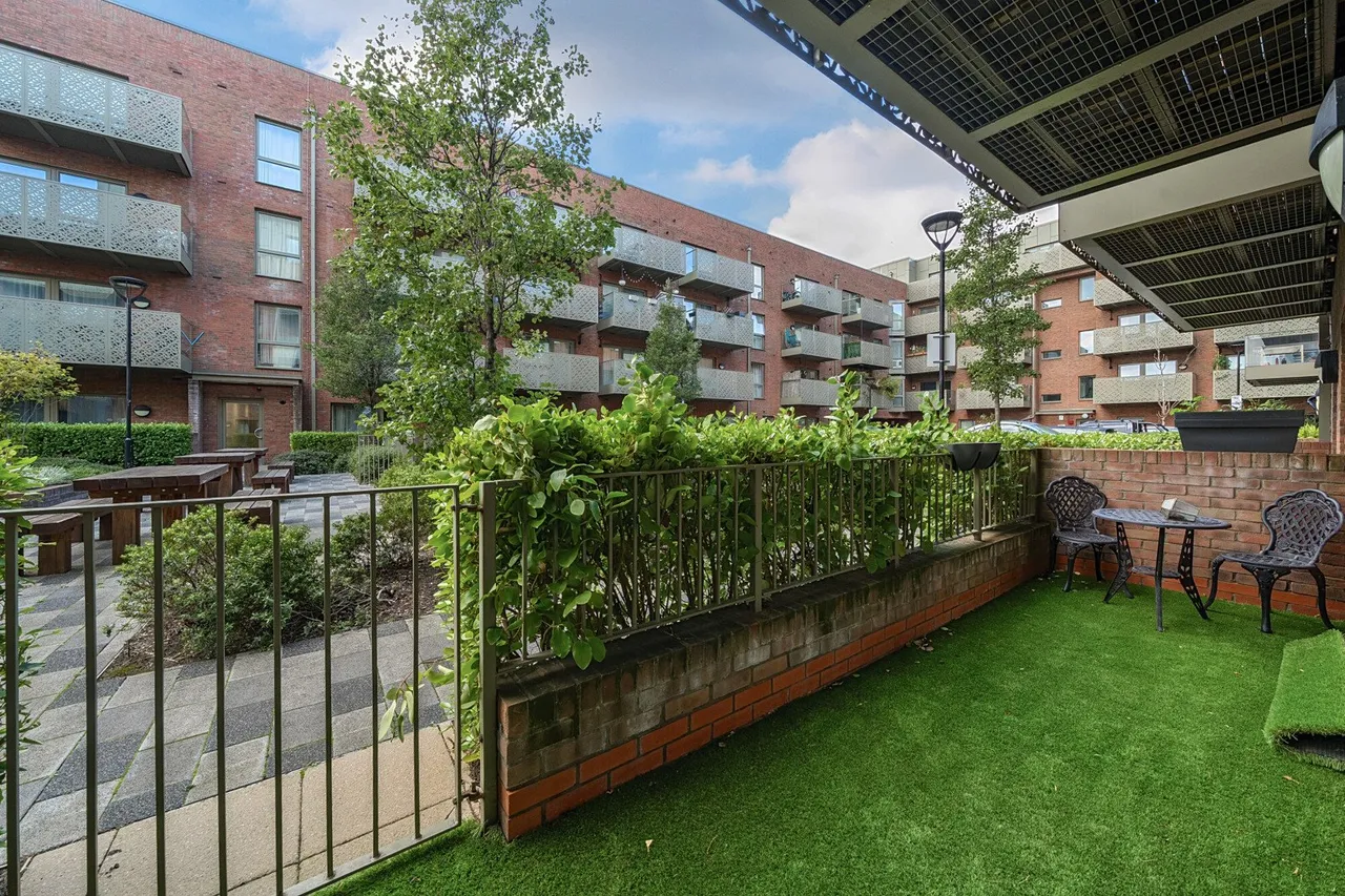 Lomond Grove, SE5, photo 2