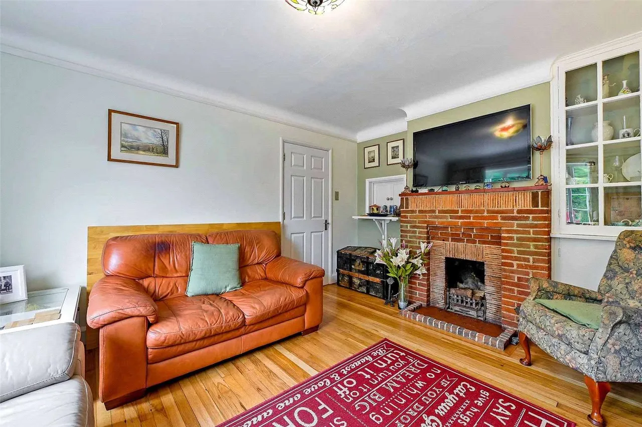 Slough Road, Datchet, SL3, photo 5
