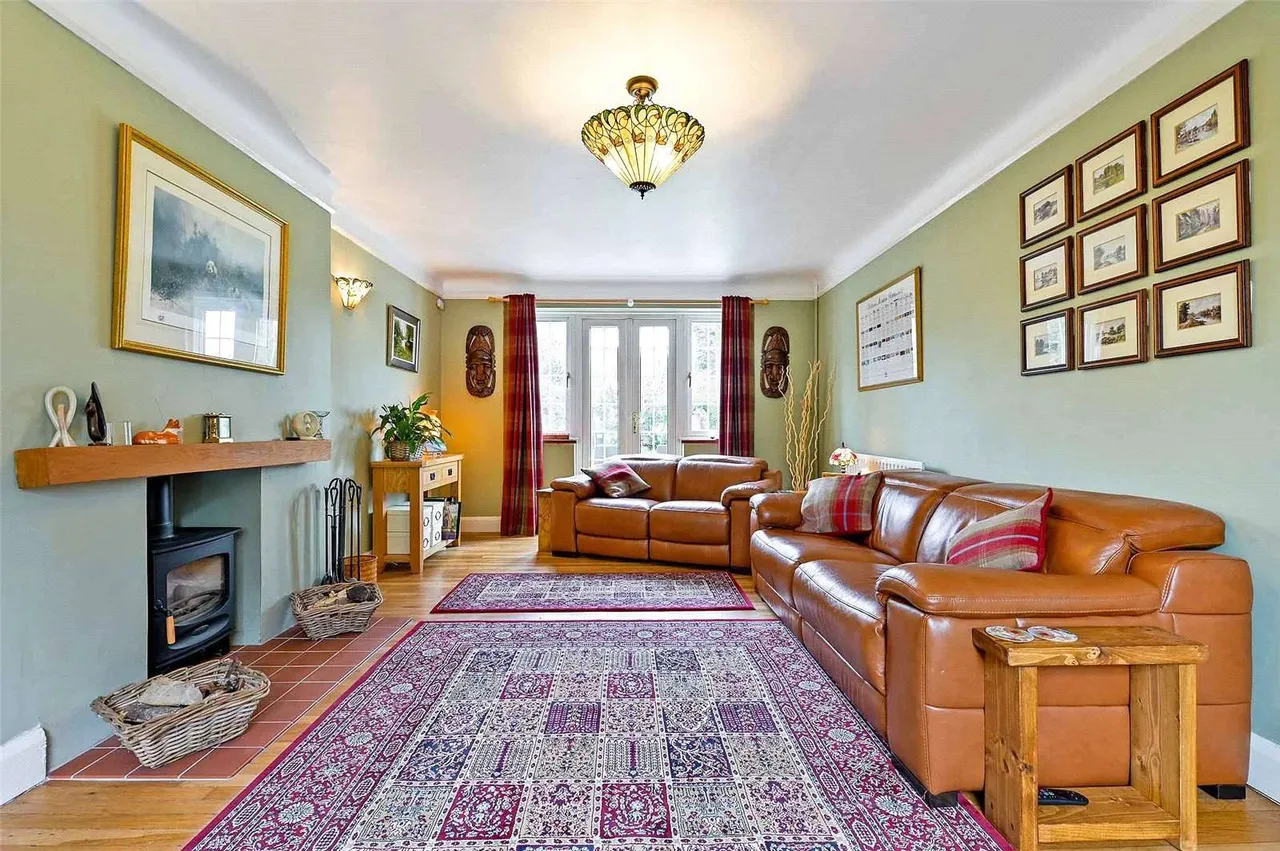 Slough Road, Datchet, SL3, photo 3
