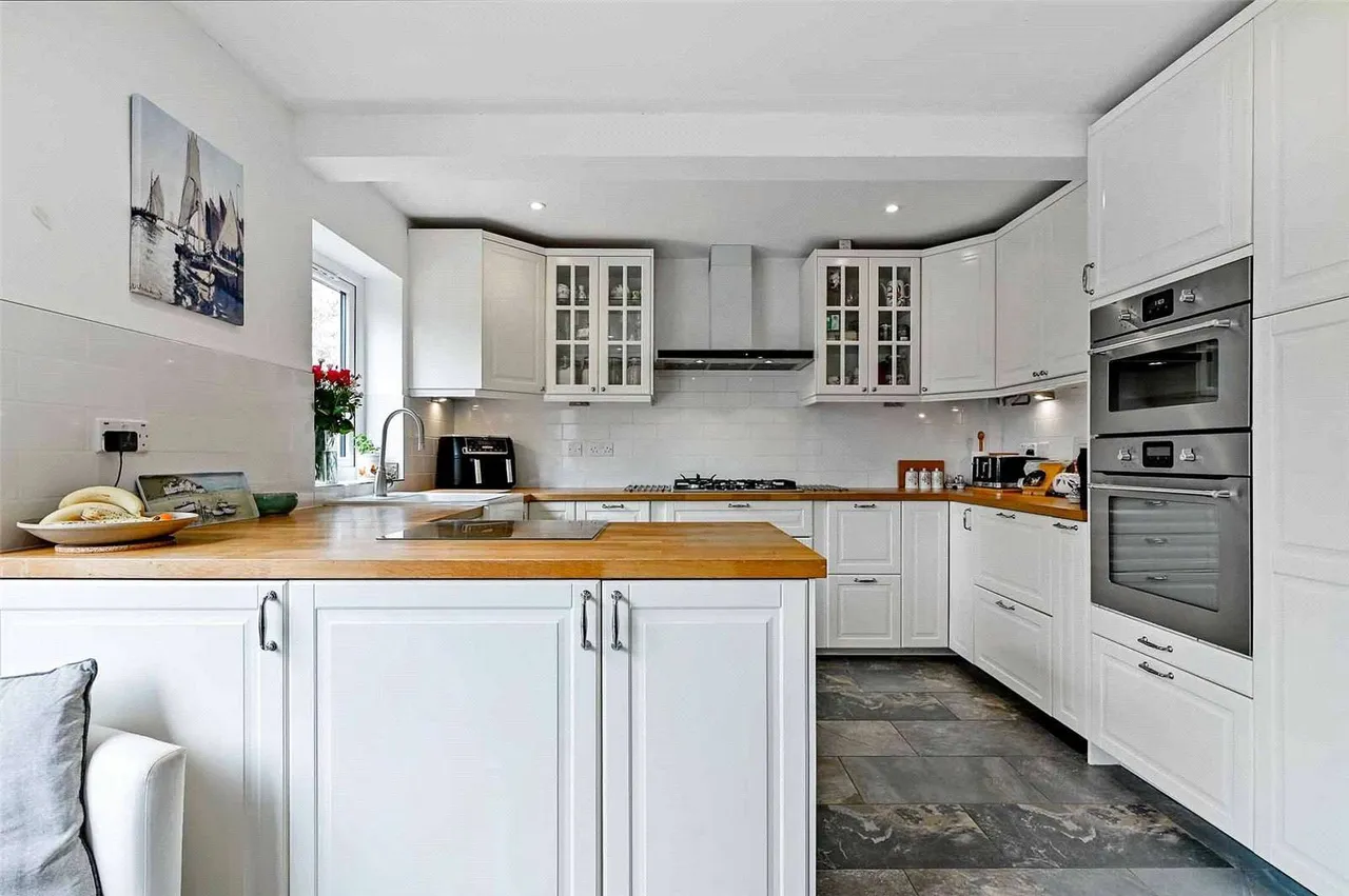 Slough Road, Datchet, SL3, photo 7