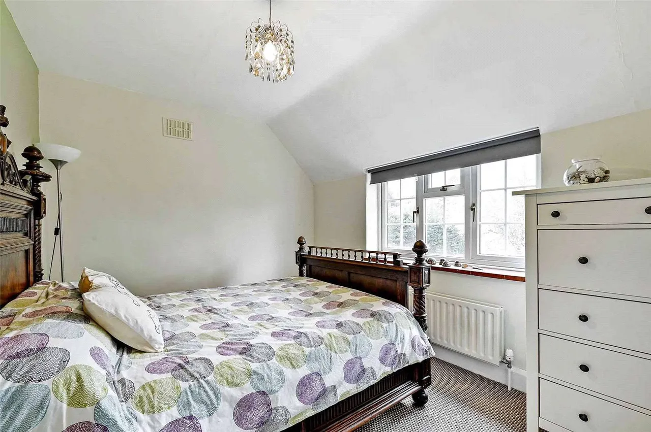 Slough Road, Datchet, SL3, photo 11