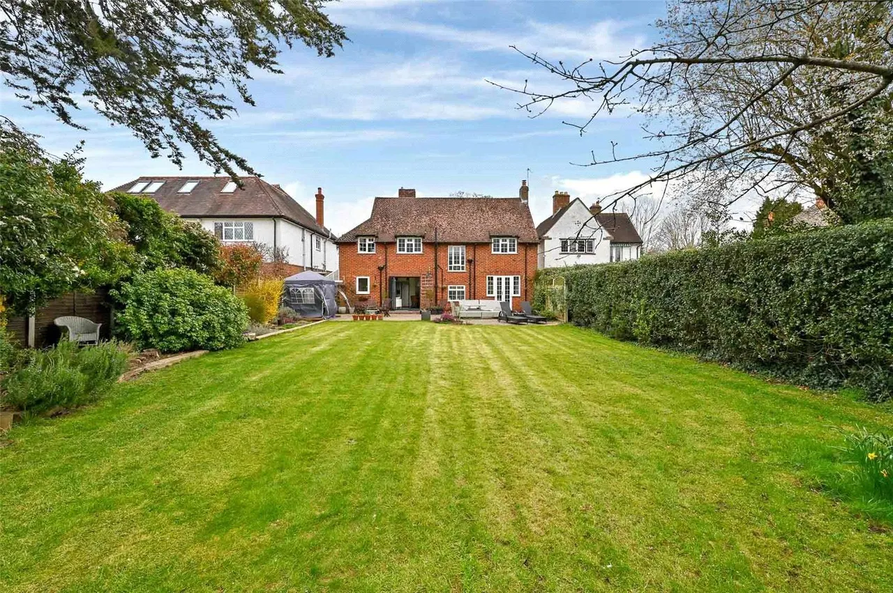Slough Road, Datchet, SL3, photo 15