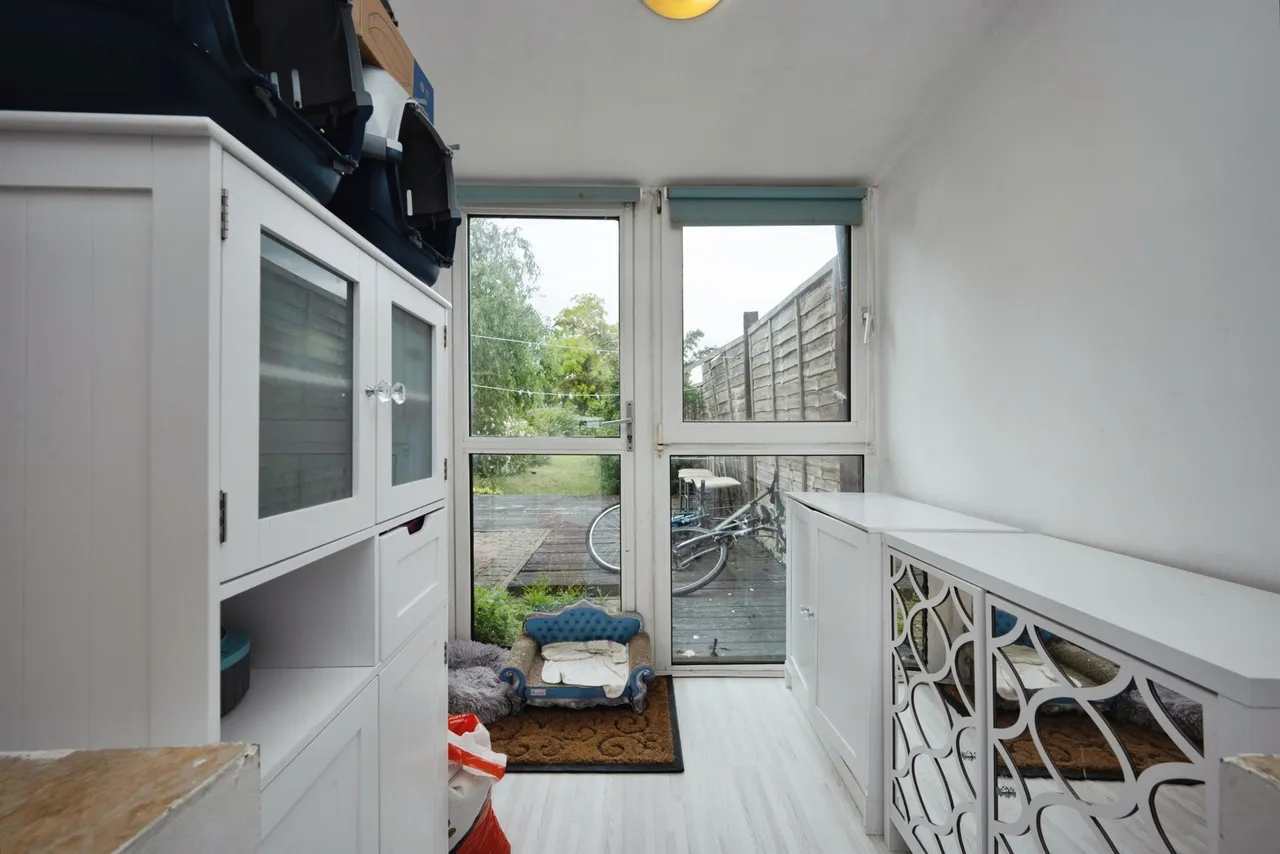 Stonehaven Road, Aylesbury, photo 8