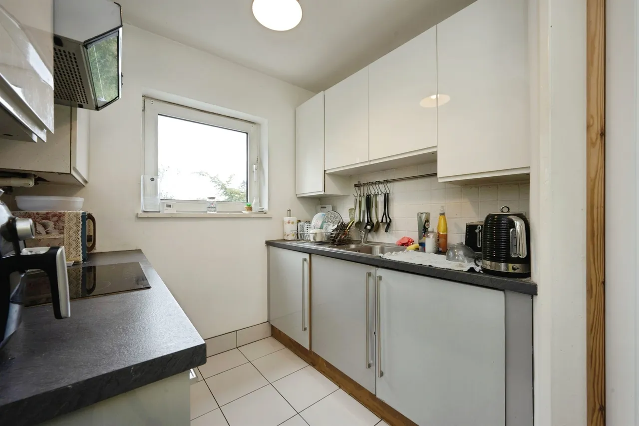 Stonehaven Road, Aylesbury, photo 10
