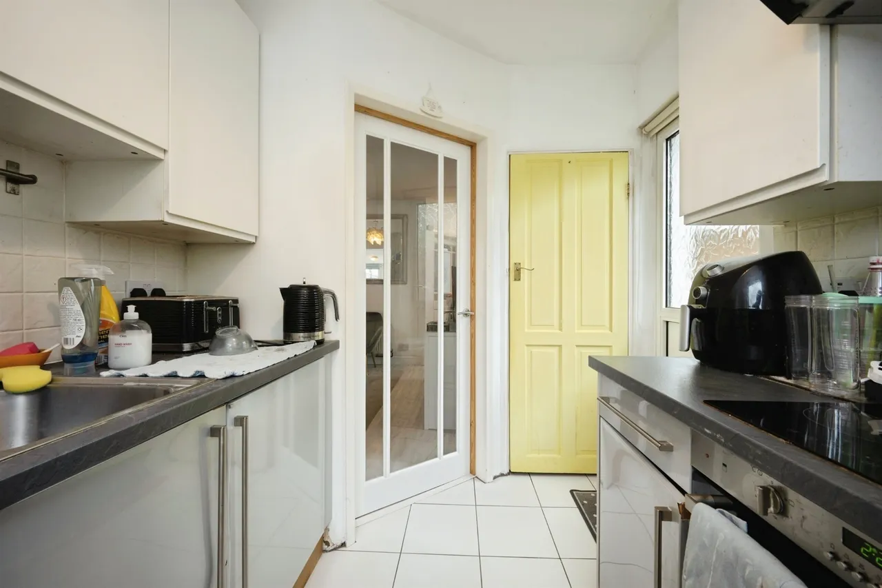 Stonehaven Road, Aylesbury, photo 11