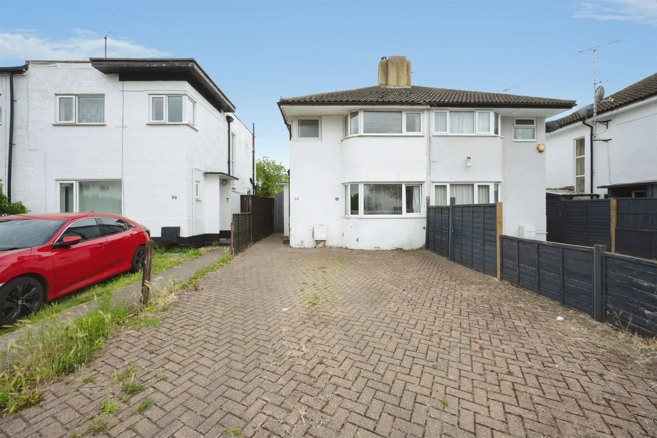 3 bed house for sale — Stonehaven Road, Aylesbury