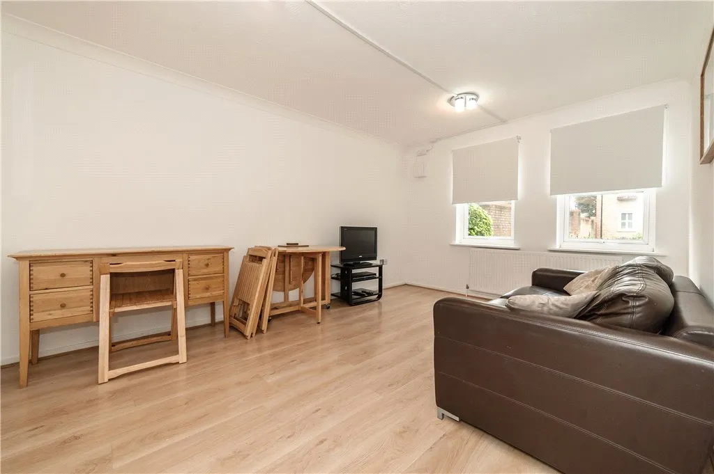 Valmar Road, London, SE5, photo 2