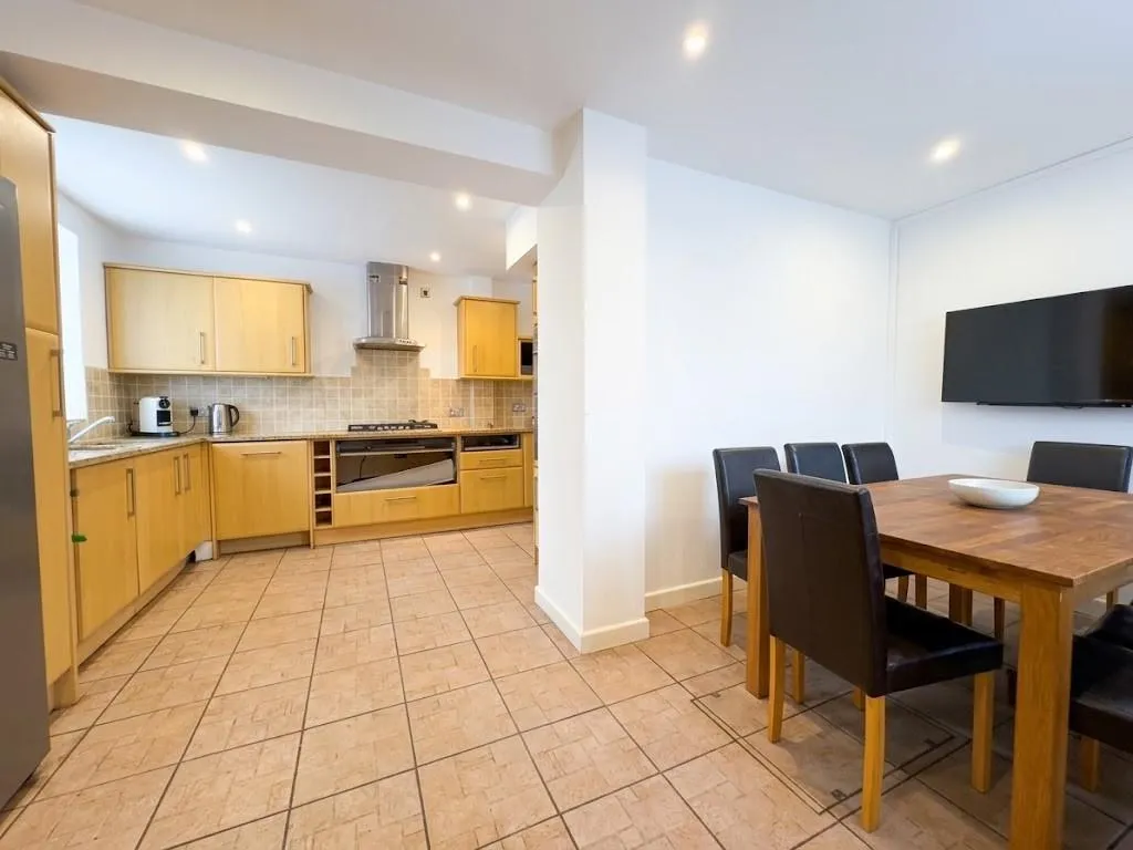 Marlborough Avenue, Edgware, HA8, Edgware, photo 14