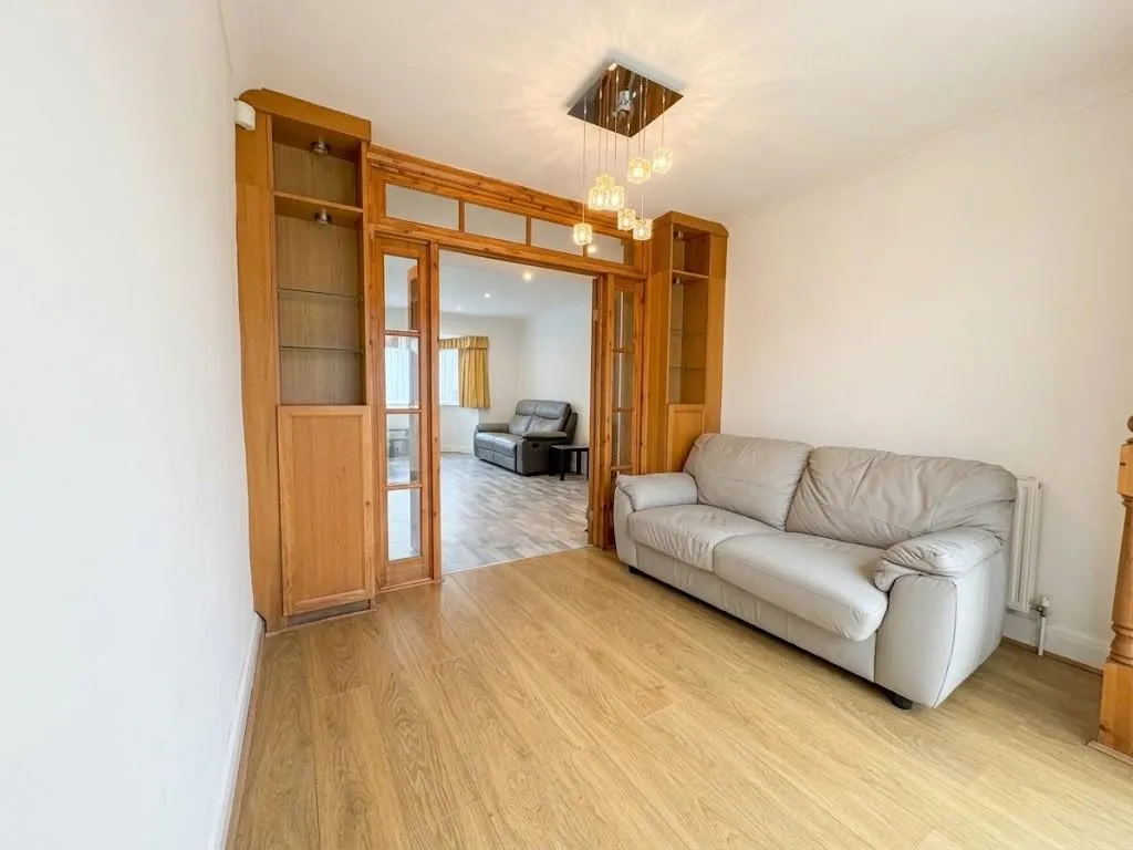 Marlborough Avenue, Edgware, HA8, Edgware, photo 11