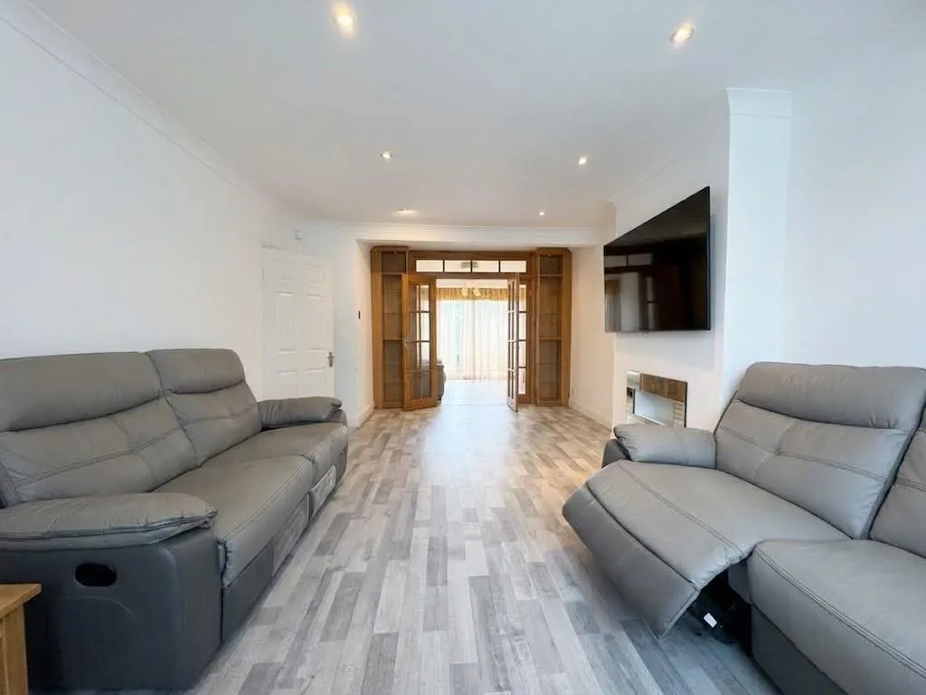 Marlborough Avenue, Edgware, HA8, Edgware, photo 12
