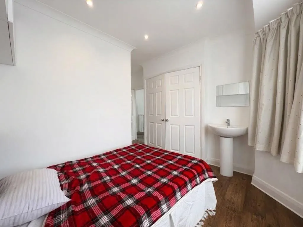 Marlborough Avenue, Edgware, HA8, Edgware, photo 7