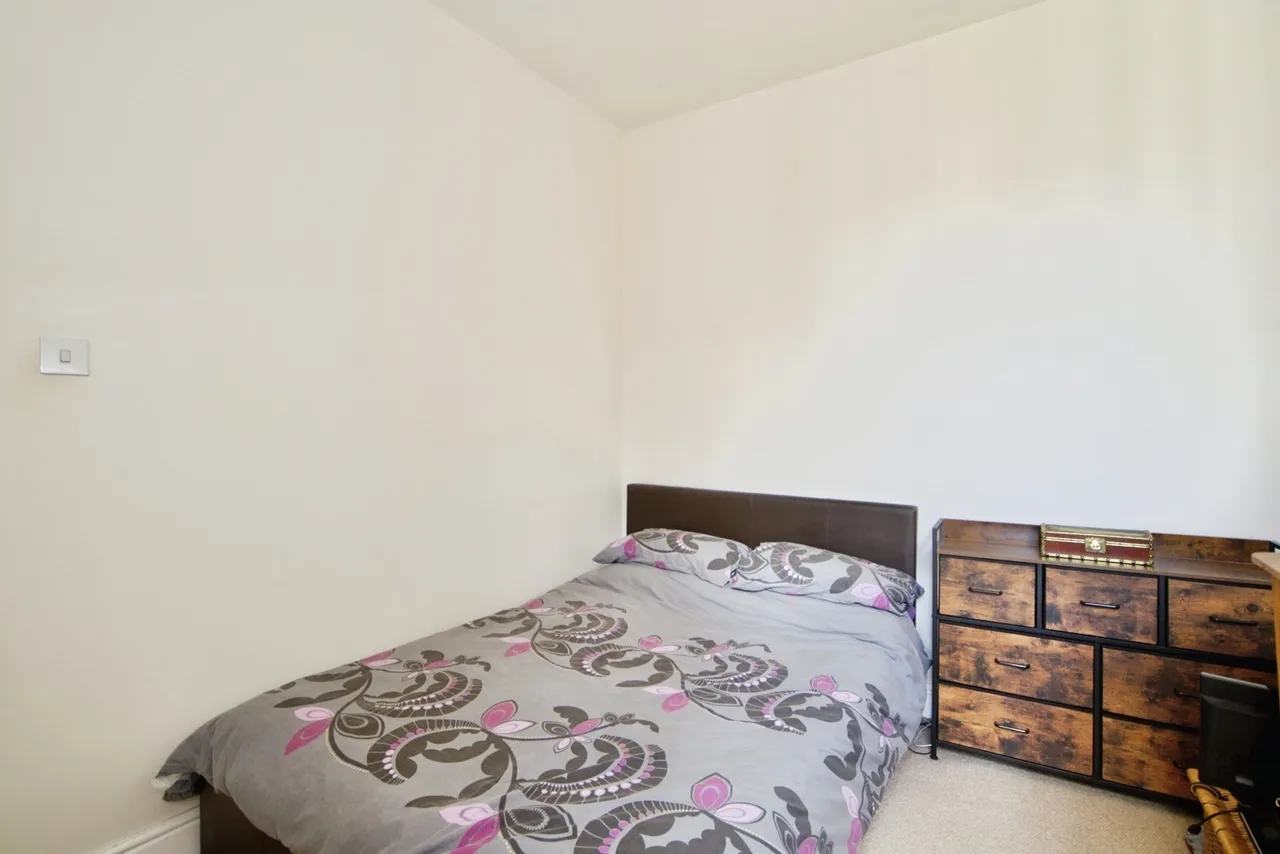 Arcadian Gardens, London, N22, photo 15