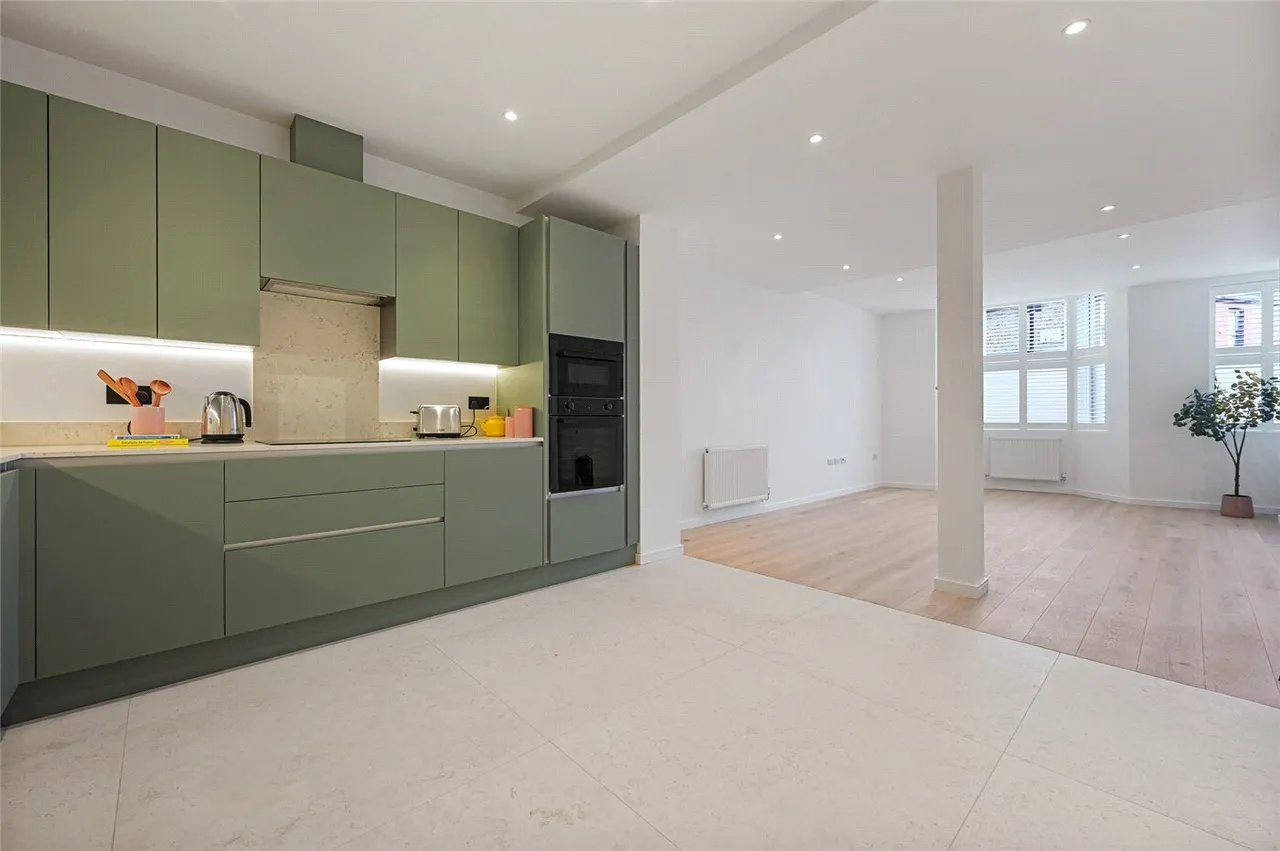 Jeddo Road, London, W12, photo 5