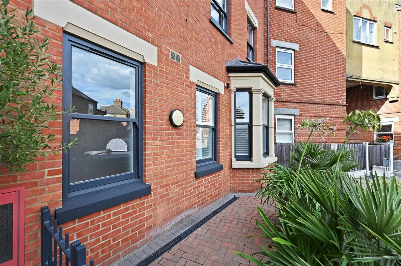 Jeddo Road, London, W12, photo 13