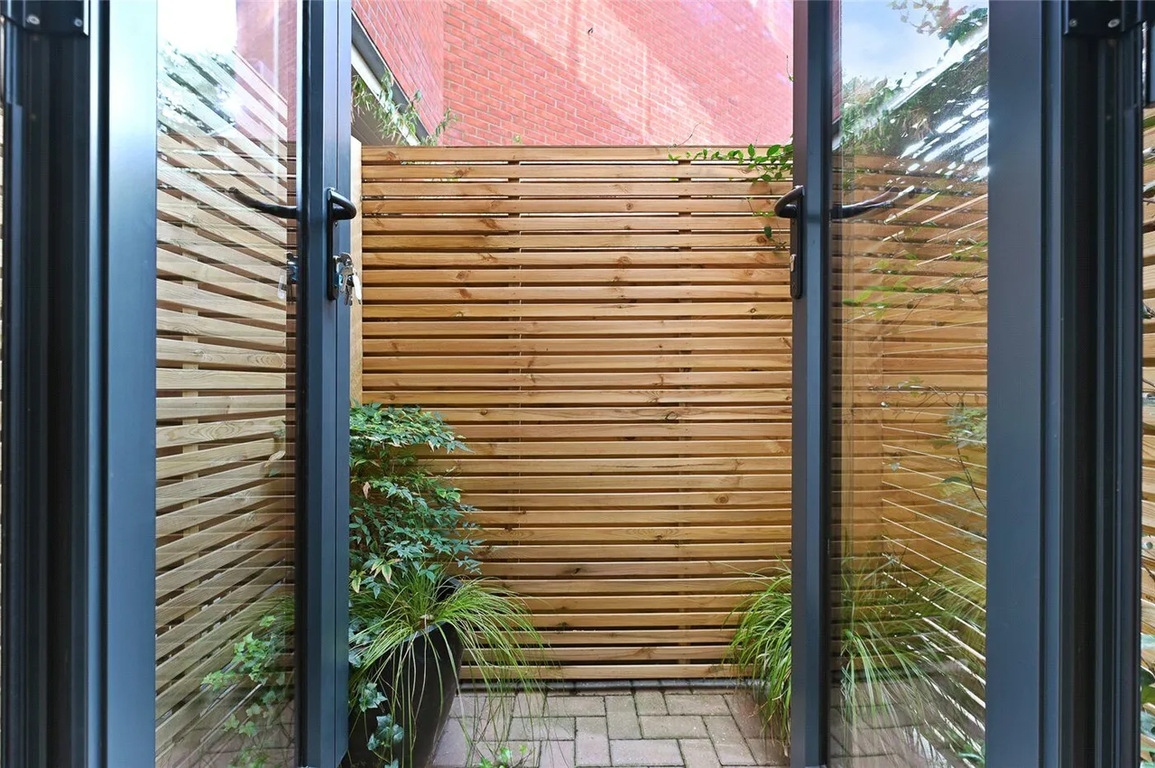 Jeddo Road, London, W12, photo 6