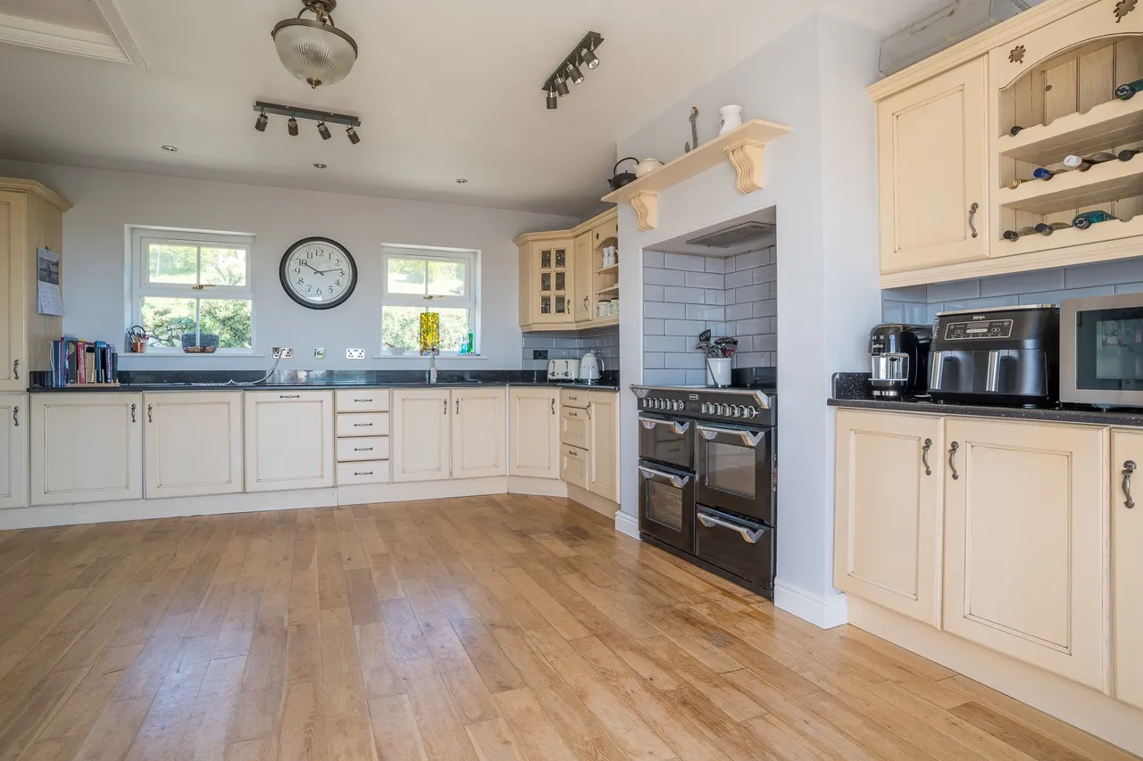 Garth Y Hafod, Garnfadryn, Pwllheli, Gwynedd, LL53 8TG, photo 5