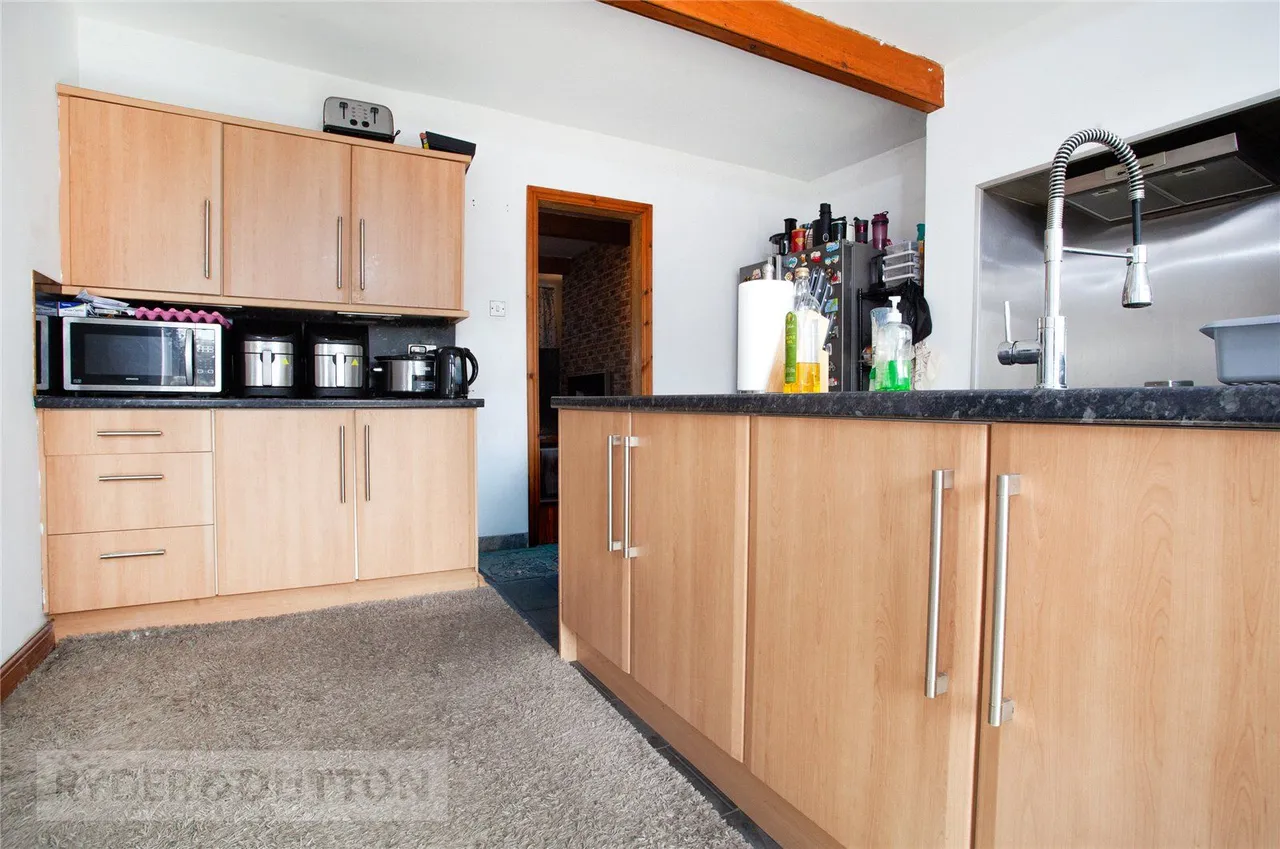 Rochdale Road, Firgrove, OL16, photo 7