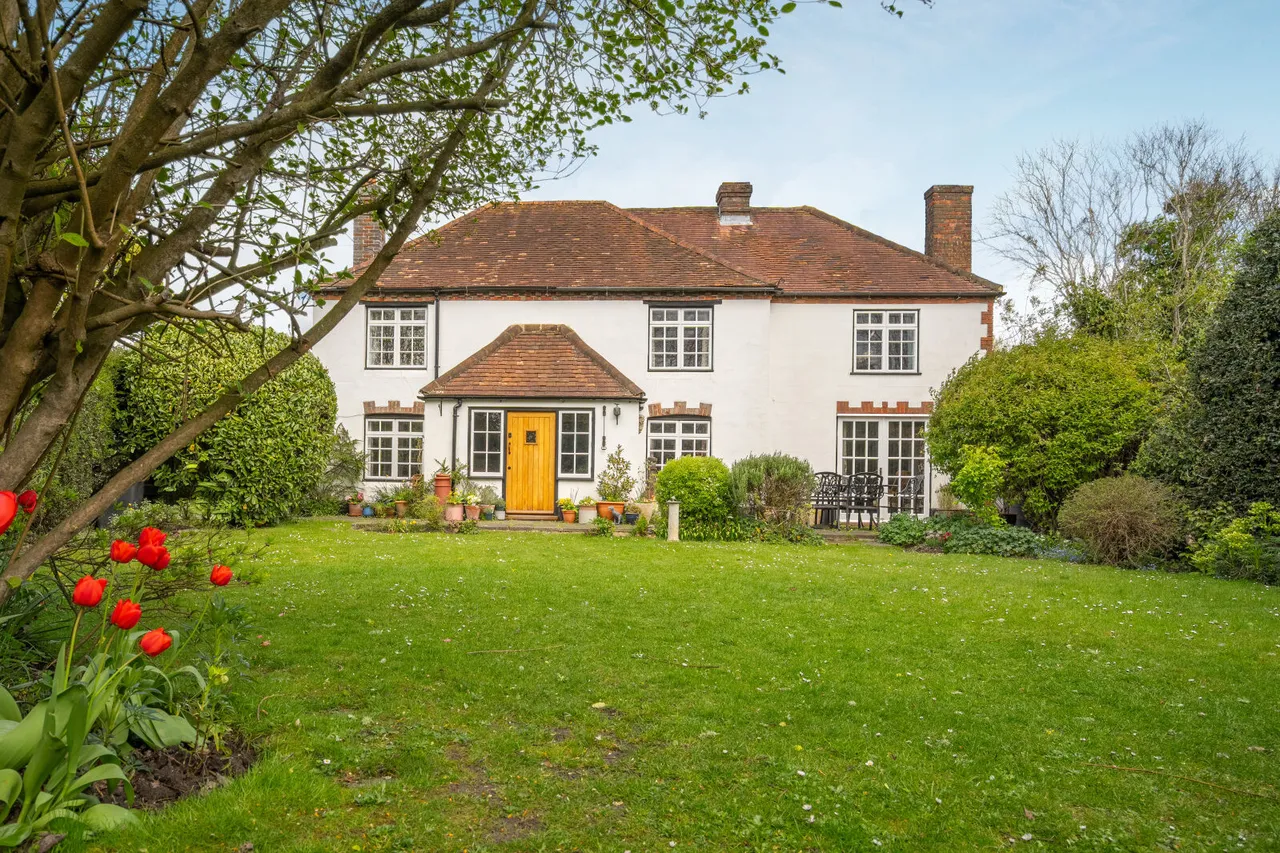 4 bed house for sale, Bullocks Farm Lane, High Wycombe, HP14