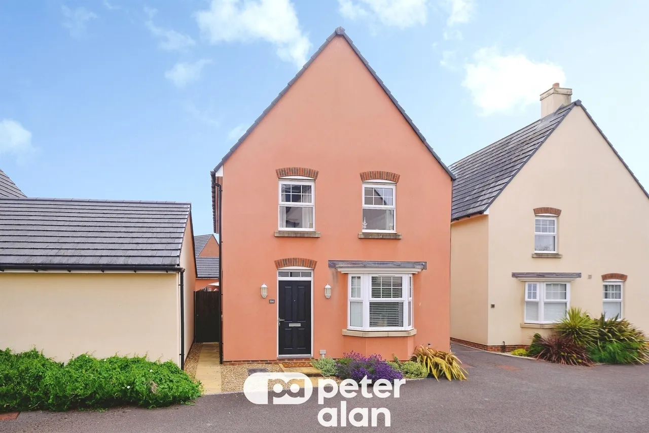 4 bed house for sale, Ternata Drive, Monmouth, NP25