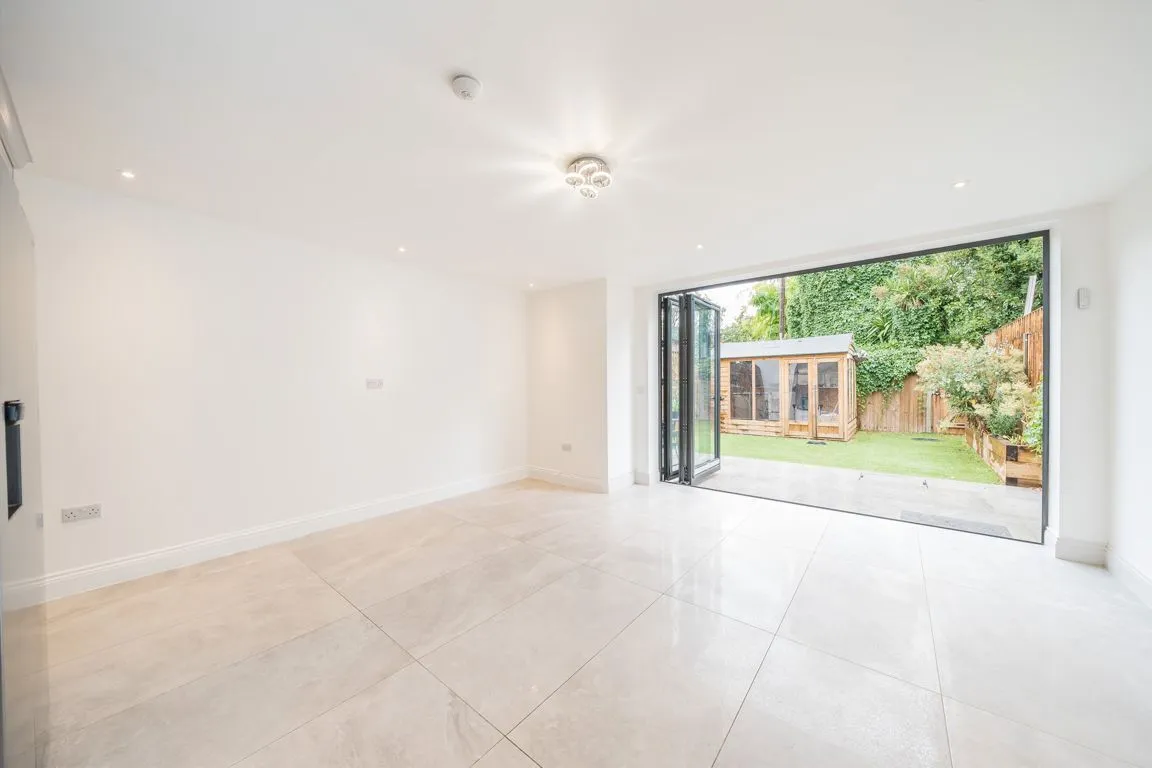 Northfield Avenue, W13, photo 4