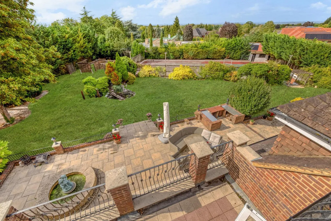 The Drive, Cheam, SM2, photo 22