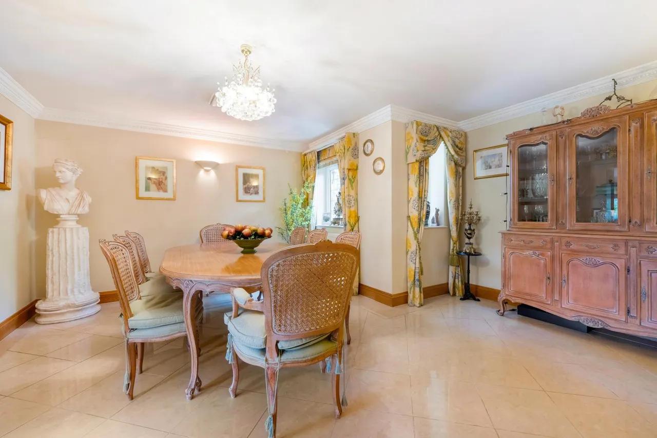The Drive, Cheam, SM2, photo 9