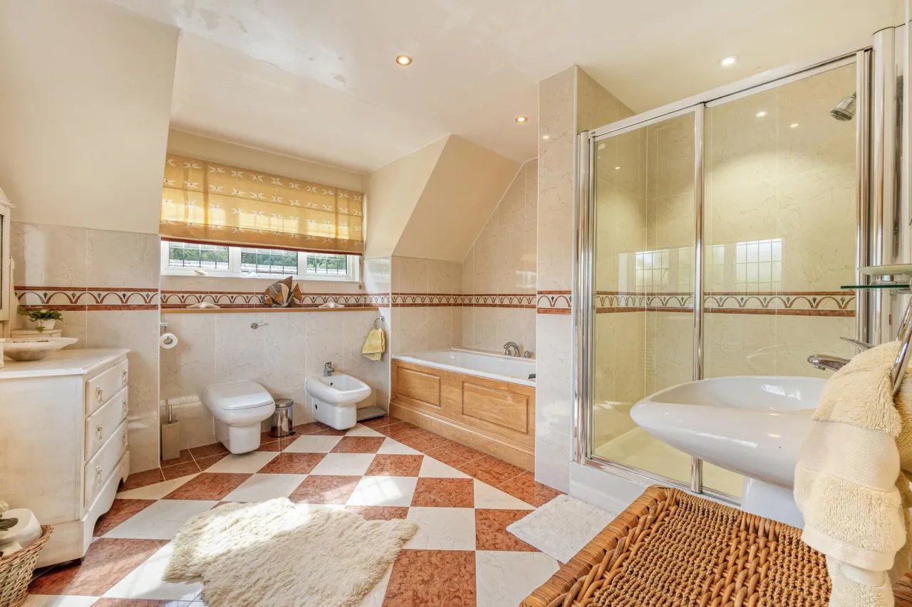 The Drive, Cheam, SM2, photo 21