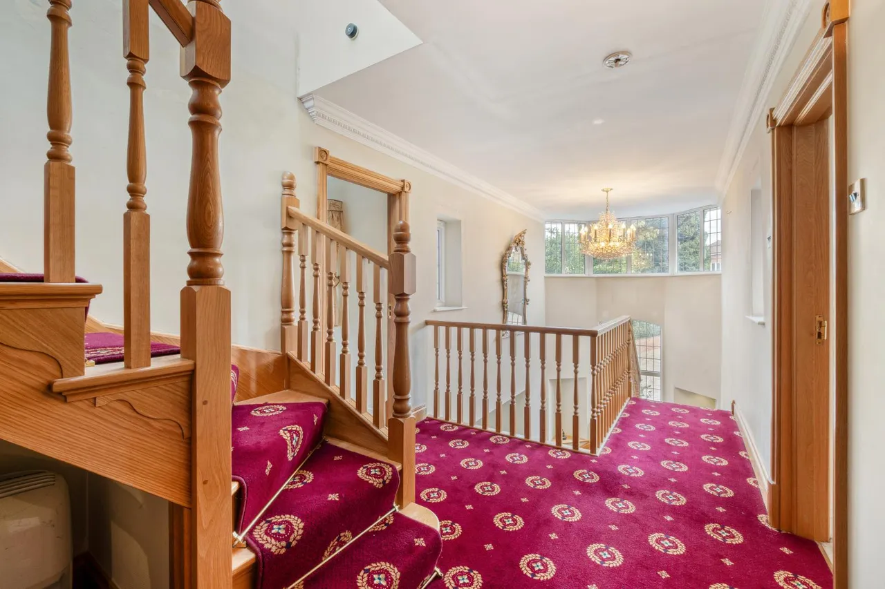 The Drive, Cheam, SM2, photo 13