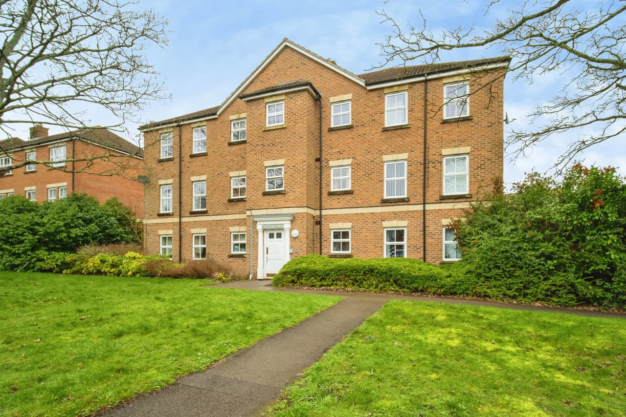 2 bed flat for sale, Sycamore Rise, Bracknell, RG12