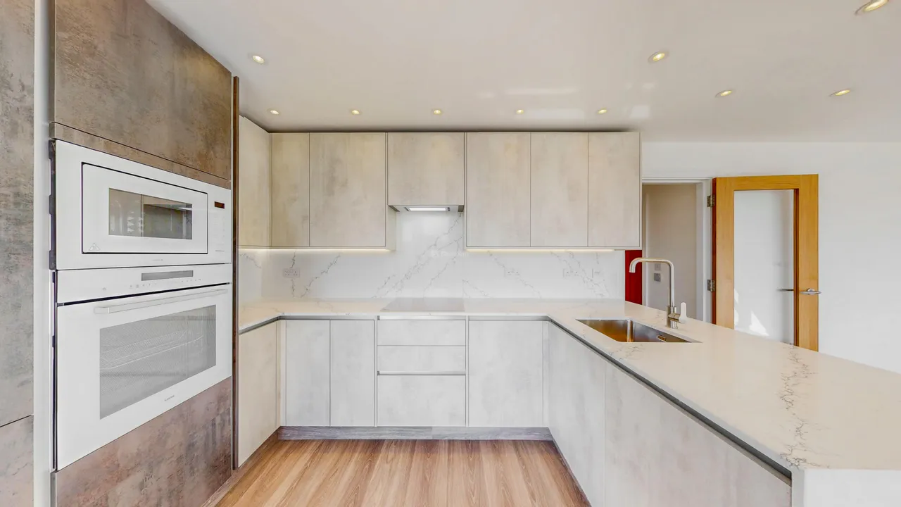 3 bed property to rent, The Oaks, London, NW6