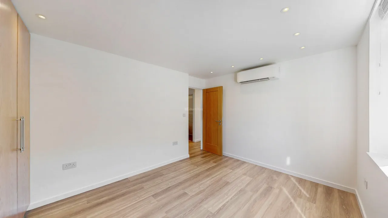The Oaks, London, NW6, photo 11