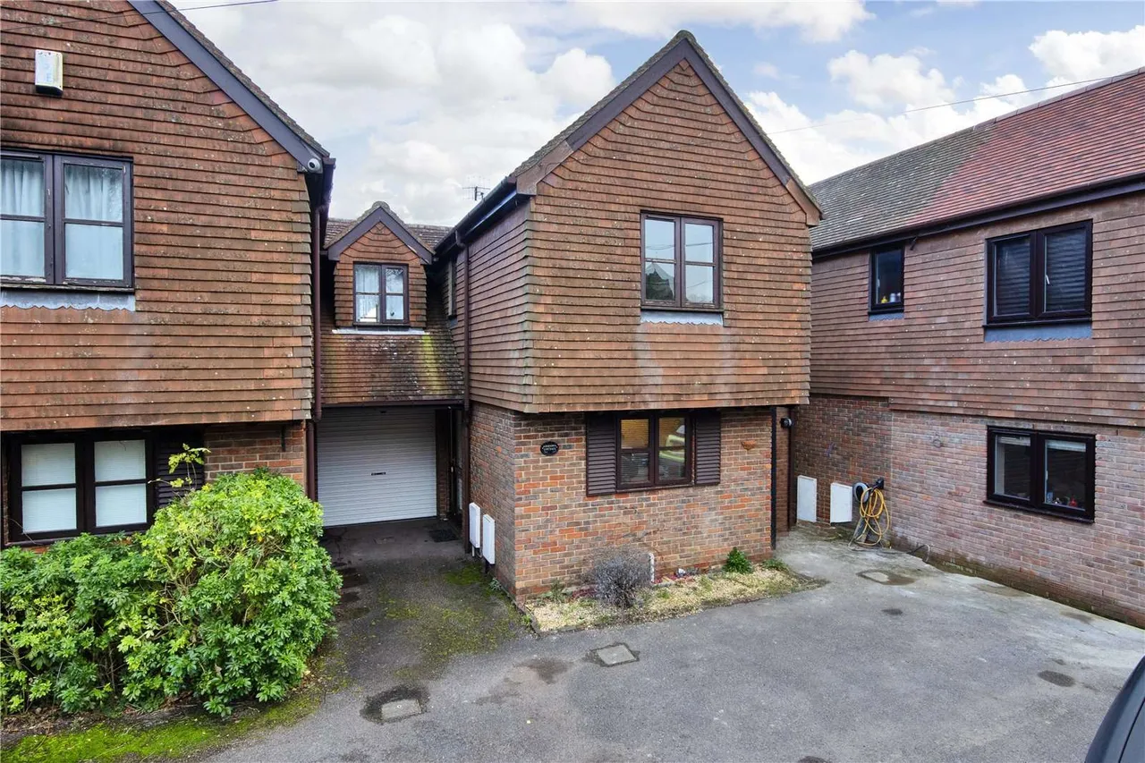 3 bed house for sale — Barden Road, Speldhurst, Tunbridge Wells, Kent, TN3 0PT
