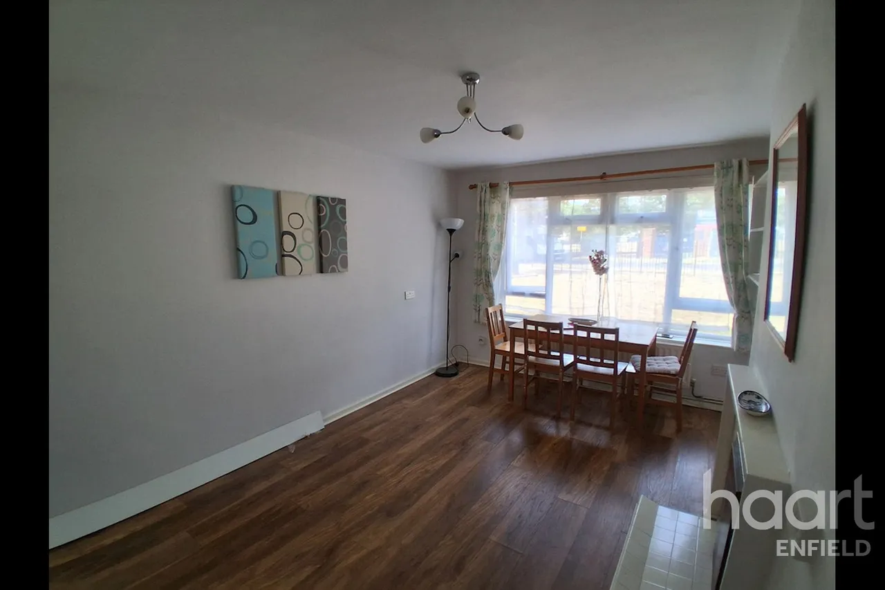 1 bed flat to rent, London, N14