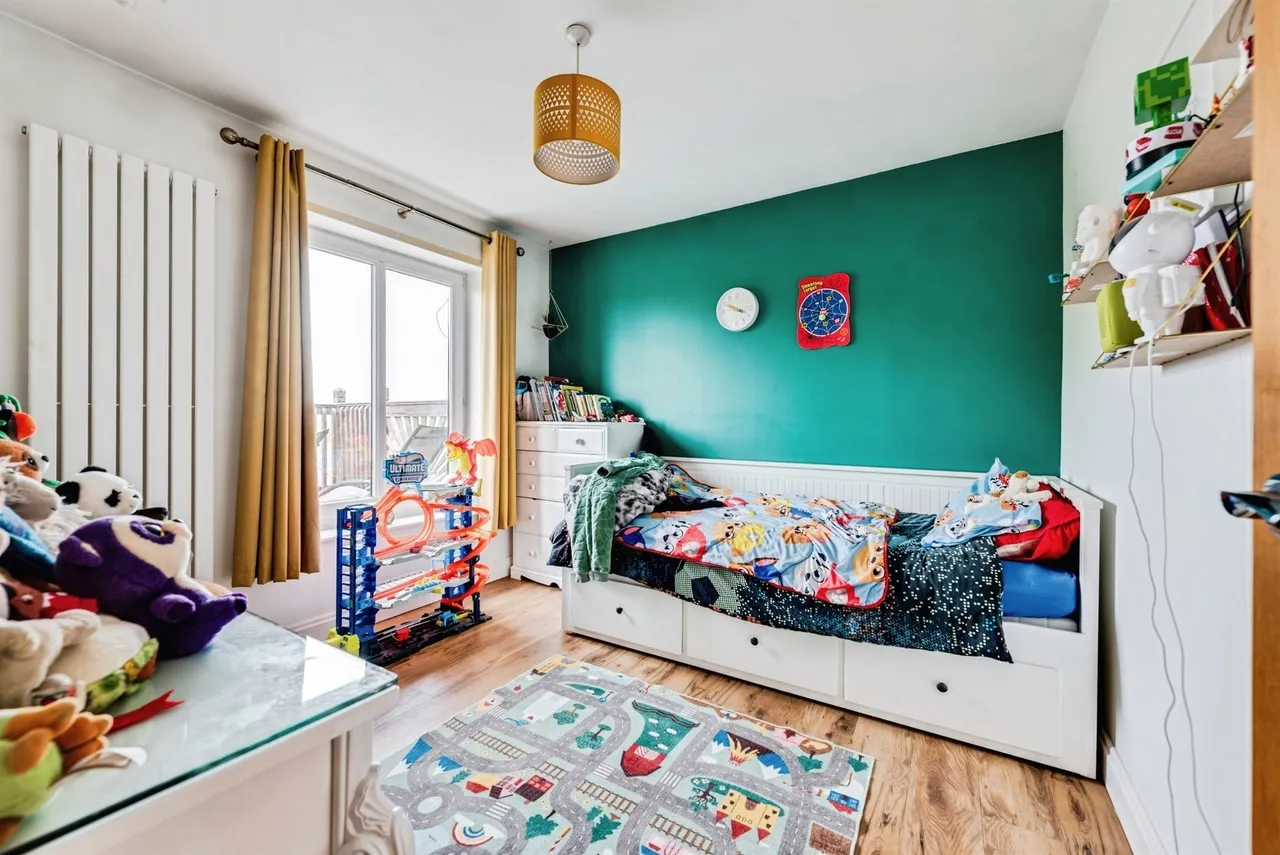 Southernwood Drive, Swindon, SN2, photo 10