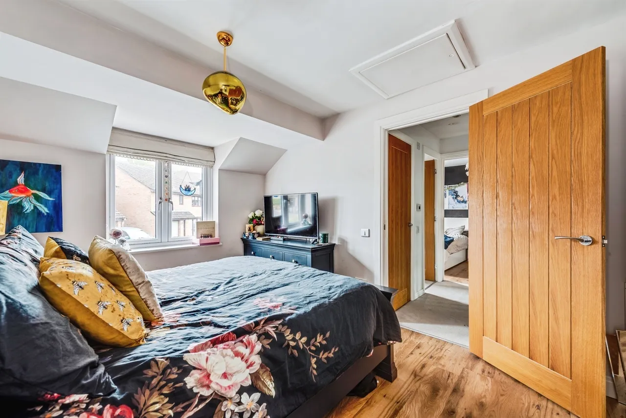 Southernwood Drive, Swindon, SN2, photo 15