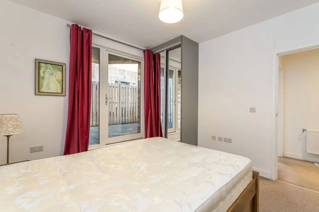 Hilltop Avenue, London, NW10, photo 10
