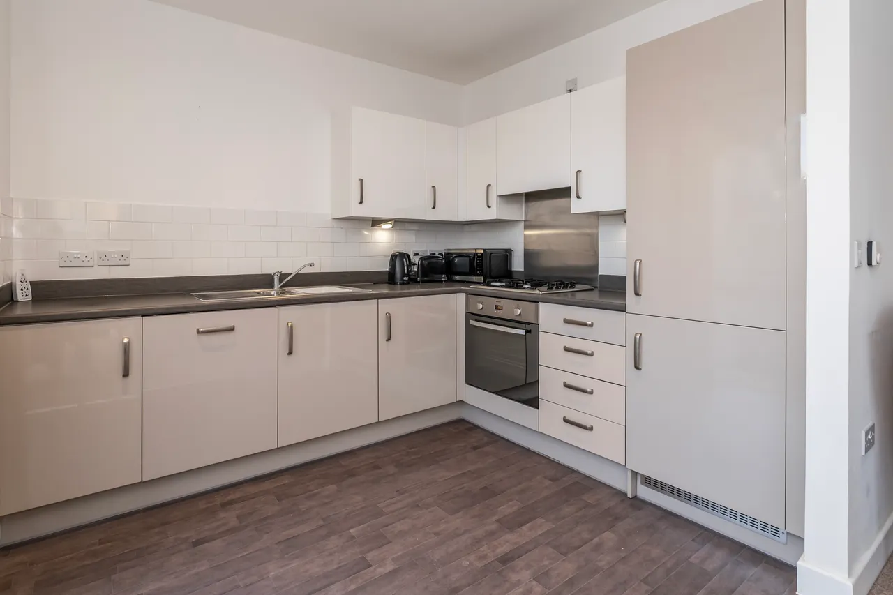Hilltop Avenue, London, NW10, photo 4