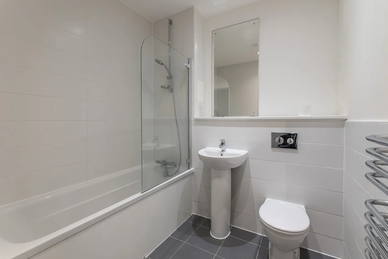 Hilltop Avenue, London, NW10, photo 8