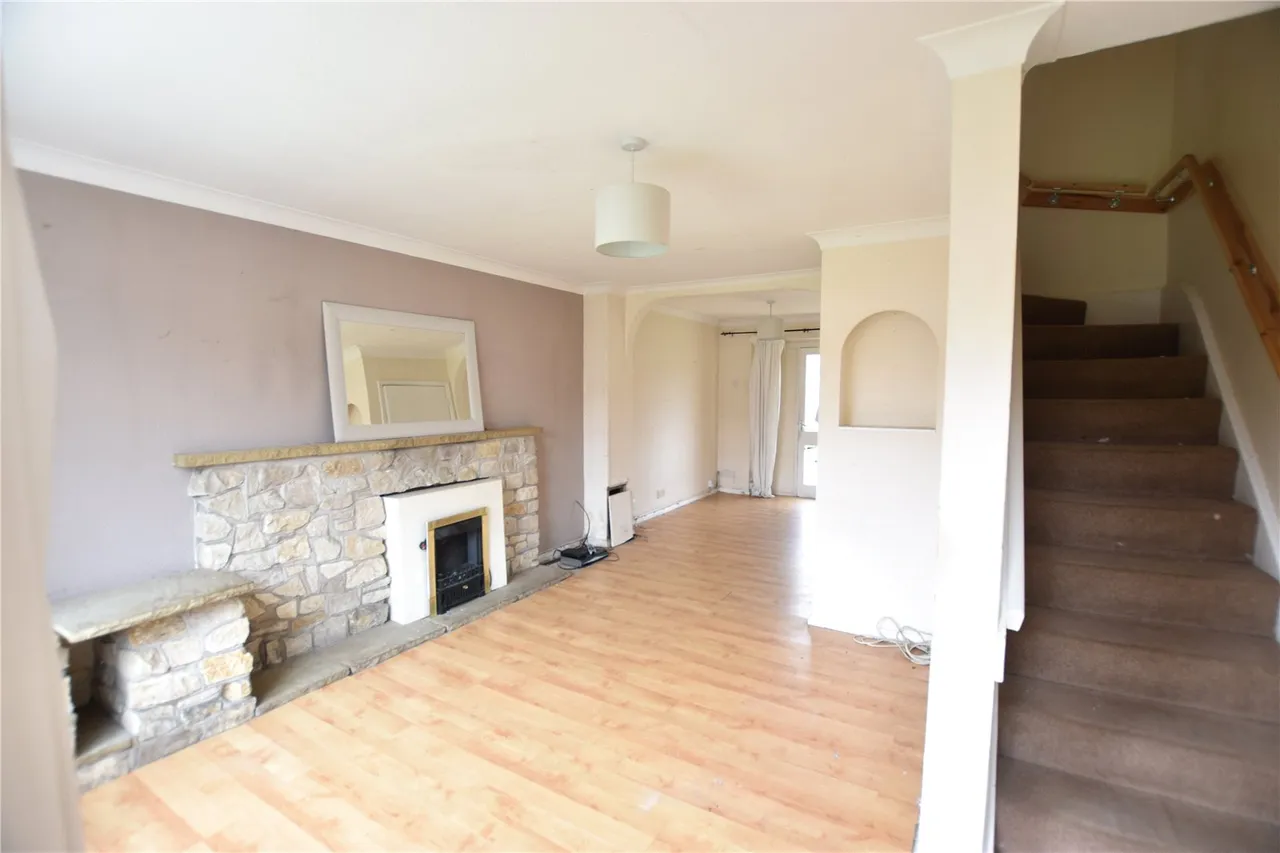 Pinewood Park, Farnborough, Hampshire, GU14 9JT, photo 2