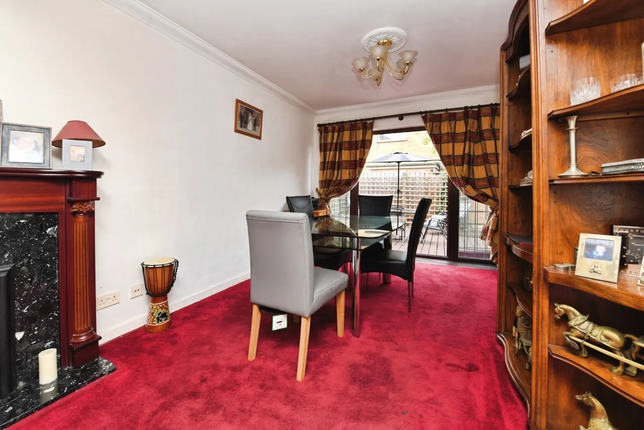 Elm Drive, Rayleigh, Essex, SS6, photo 11