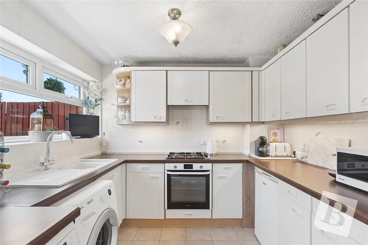 Peregrine Walk, Hornchurch, RM12, photo 6