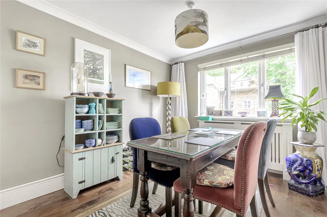 Thames Close, Hampton, TW12 2ET, photo 5
