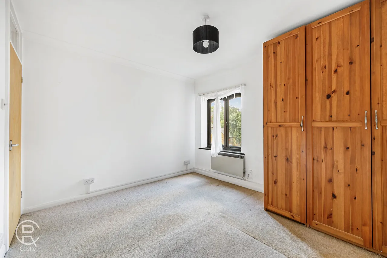 Greenford Avenue, London, W7 1LZ, photo 4
