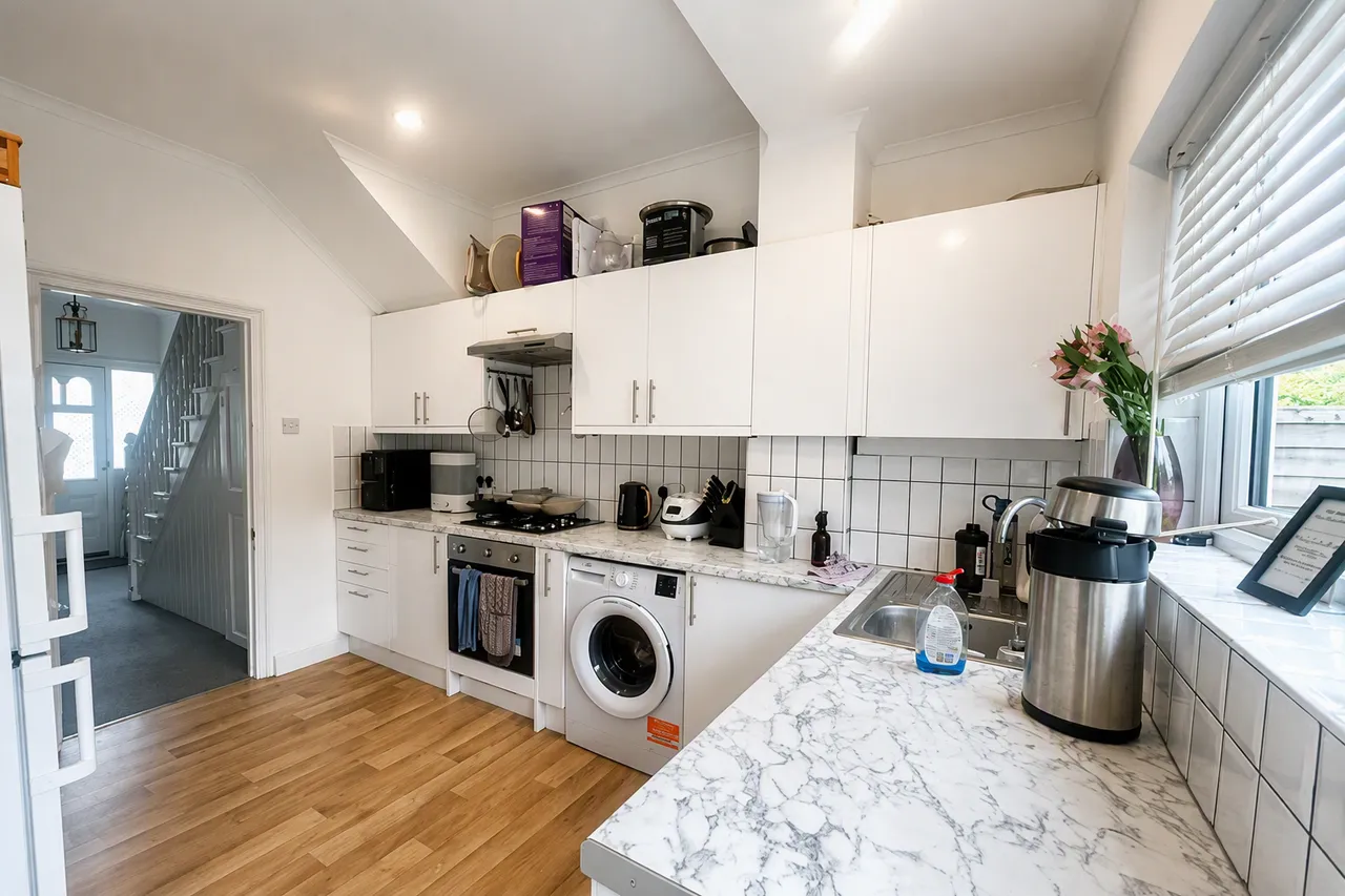Alexandra Road, South Woodford, E18, photo 4